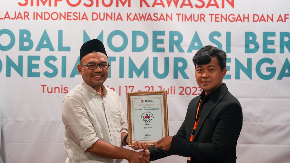 IPI Iran Meraih Penghargaan sebagai PPI dengan Program Diplomasi Terbaik di Simposium Kawasan PPI Dunia Kawasan Timur Tengah dan Afrika 2023 di Tunisa